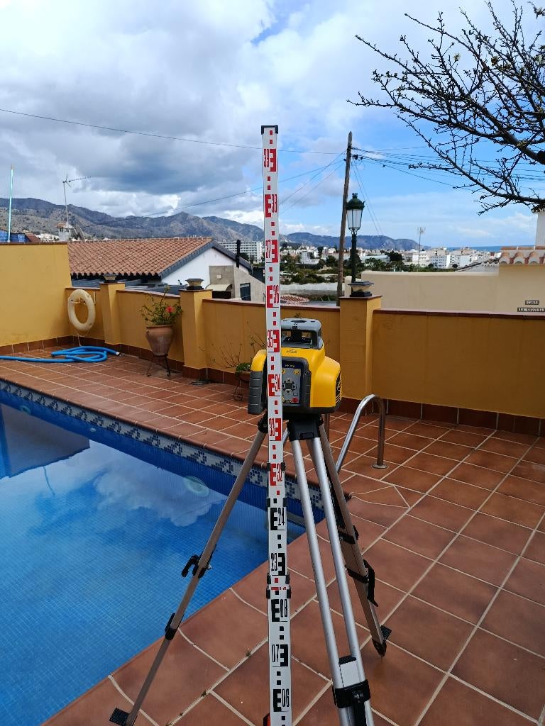 Spectra HV‑302 laser – compleet, 1 jaar oud, Bricolage & Construction, Enlèvement, Comme neuf, Autres appareils de mesure ou compteurs