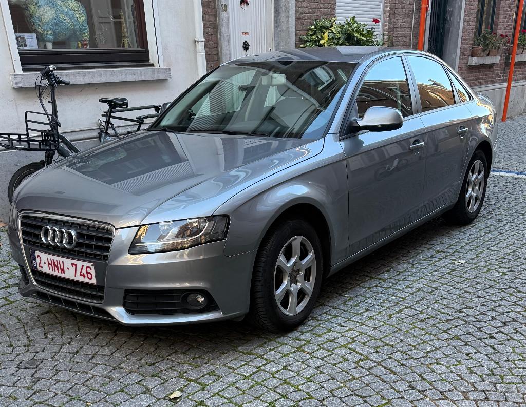 Audi a4 1.8 tfsi, Auto's, Audi, Stof, Zwart, A4, Parkeersensor