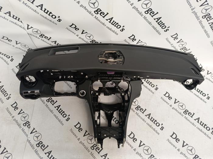 Dashboard van een Mercedes C-Klasse, Gebruikt, -, Ophalen of Verzenden, -