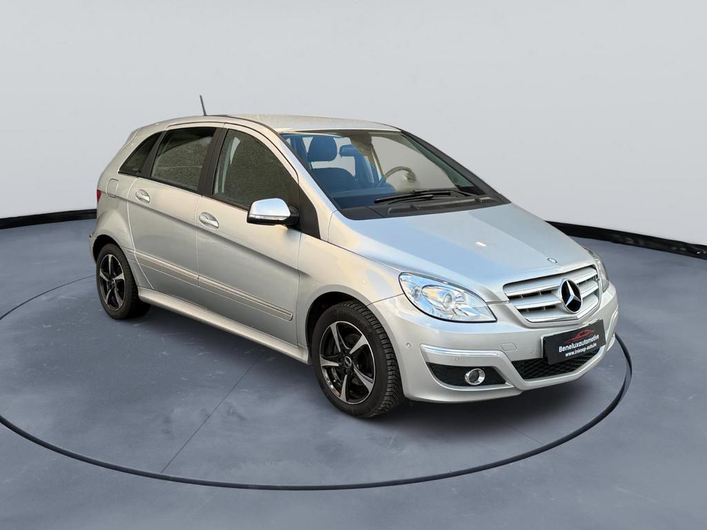 Mercedes B180-Automaat-Benzine-Full option, Autos, Achat, Automatique, Tissu, Essence