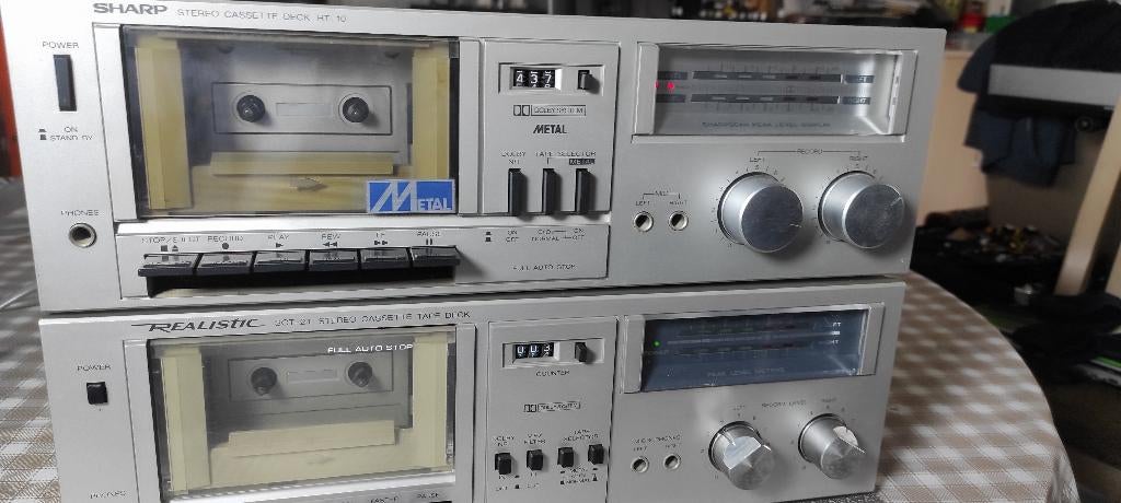 TWEE Cassette deck´s SHARP en REALISTIC, Ophalen, Enkel, Tape counter