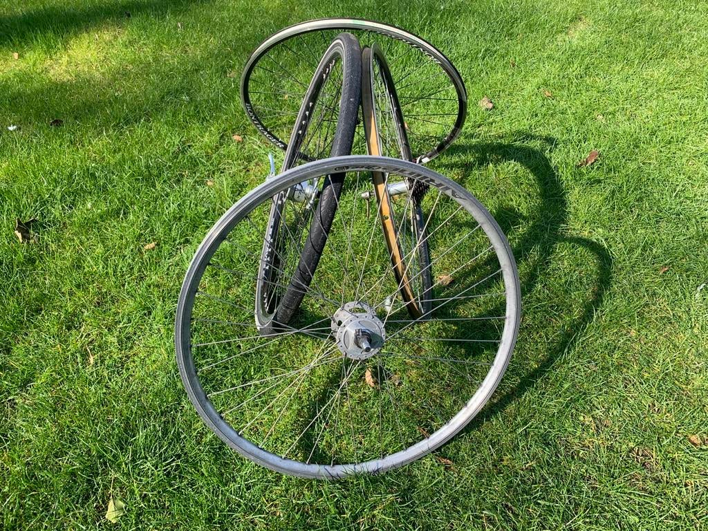 Wiel 28 inch 26 inch 24 inch, Fietsen en Brommers, Fietsaccessoires | Bagagedragers, Ophalen, Zo goed als nieuw