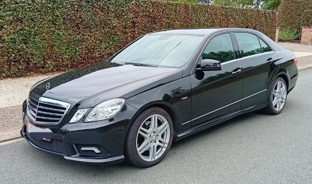 Mercedes-Benz E-200 Diesel AMG-Pakket 180.000 km oplopend, Auto's, Mercedes-Benz, Particulier, E-Klasse, ABS, Diesel, Euro 5, Berline