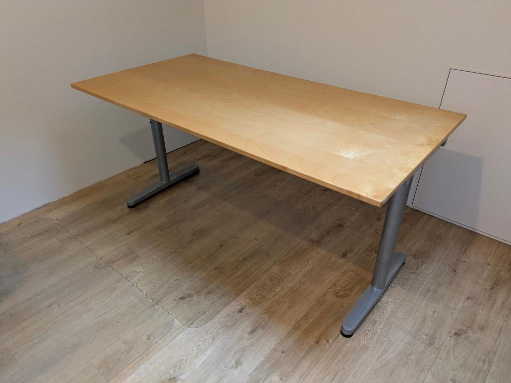 Bureau IKEA Galant (160x80 cm) - Hauteur réglable, Huis en Inrichting, Bureaus, Ophalen, Gebruikt, In hoogte verstelbaar, Hout