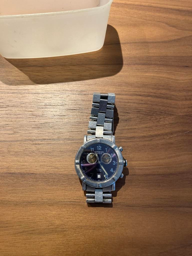 Montre Raymond Weil, Envoi, Utilisé