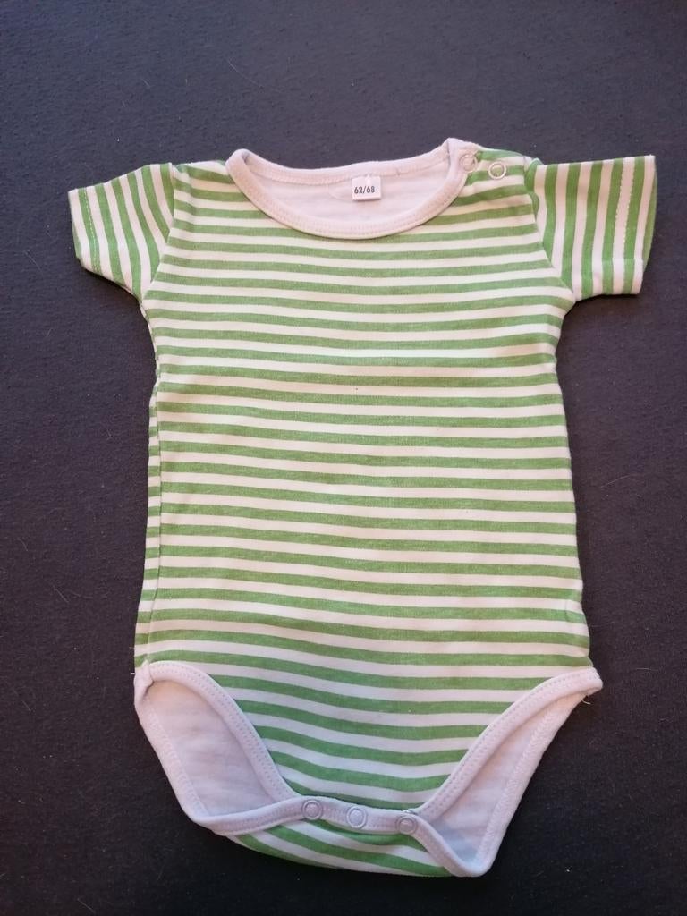 Romper voor 3 à 6 maanden, Kinderen en Baby's, Babykleding | Maat 62, Gebruikt, Jongetje of Meisje, Ophalen of Verzenden, Nacht- of Onderkleding