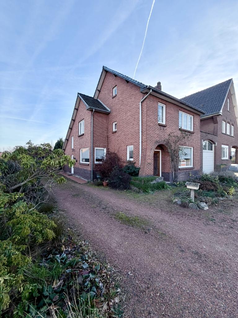 woning (te renoveren), Immo, 500 tot 1000 m², 609 kWh/m²/jaar, 165 m², 3 kamers