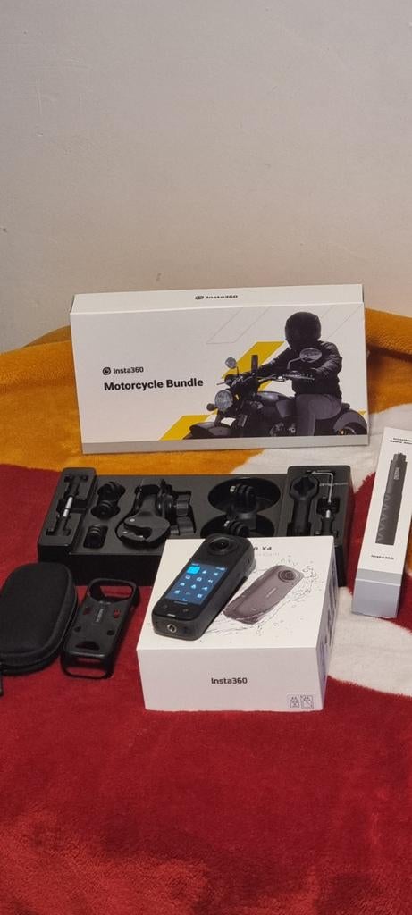 Insta360 X4 Action Camera , Motorcycle Bundel + Selfie stick, Audio, Tv en Foto, Actiecamera's, Zo goed als nieuw, Overige merken