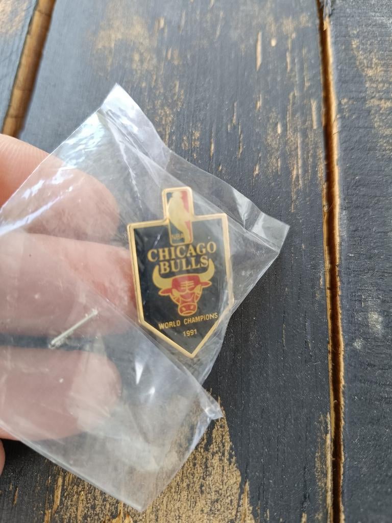 Chicago Bulls 1991 World Champions pin, Enlèvement ou Envoi, Neuf