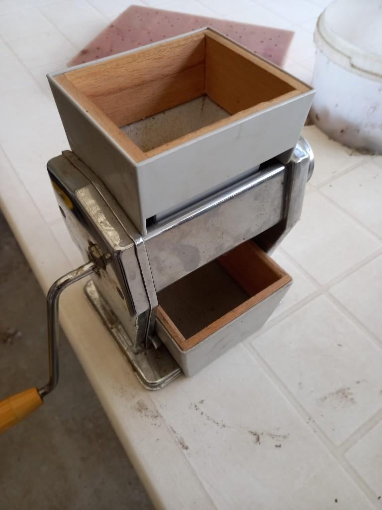 Concasseur Tex, Enlèvement, Comme neuf, Manger et Boire