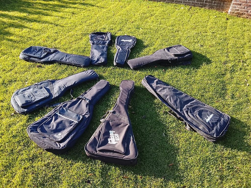 8 gigbags voor elektrische gitaar, Muziek en Instrumenten, Behuizingen en Koffers, Ophalen, Zo goed als nieuw, Elektrische gitaar