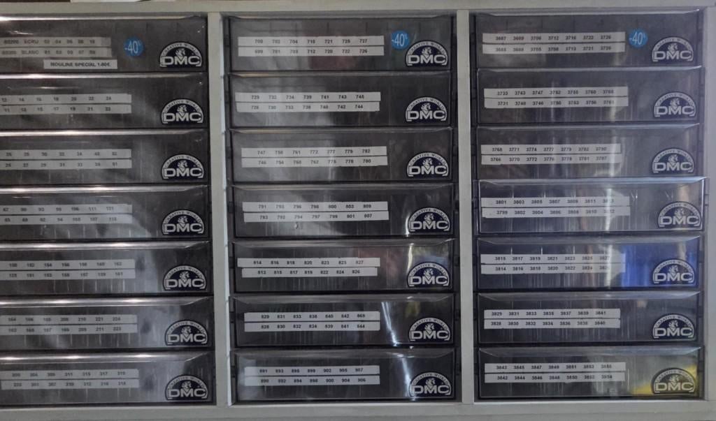 Witte DMC kast met 21 laden, Ophalen, Gebruikt