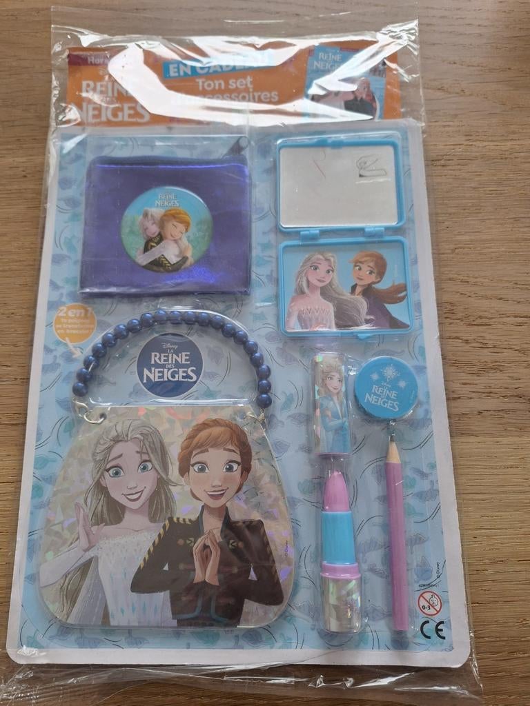 Magazine Frozen Franstalig met leuke accessoires, Boeken, Tijdschriften en Kranten, Ophalen of Verzenden, Nieuw