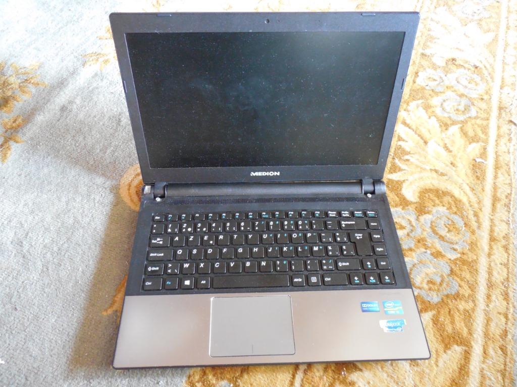 Laptop Medion Akoya S4216, Enlèvement, Utilisé
