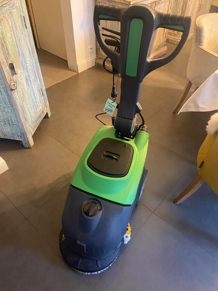 Dibo schrob en zuigmachiene CT15, Doe-het-zelf en Bouw, Reinigingsmachines, Ophalen