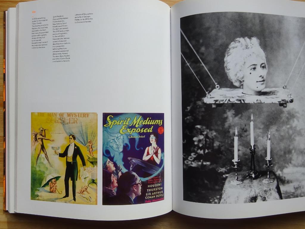 Arles 2015 les rencontres de la photographie (anglais), Enlèvement ou Envoi, Comme neuf, Photographes