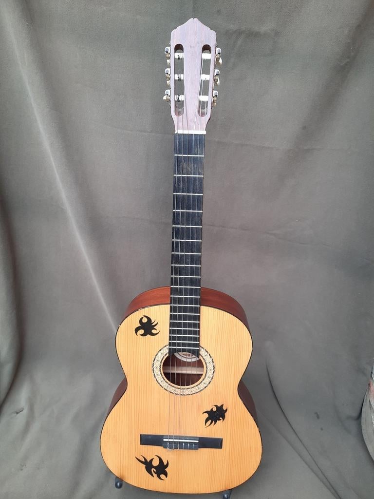 Gitaar Cremona, Ophalen, Gebruikt