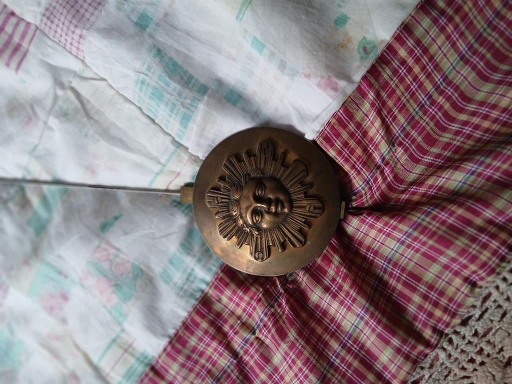 Horloge murale en chêne de style Louis XVI, 100 ans, très bo, Antiquités & Art, Enlèvement