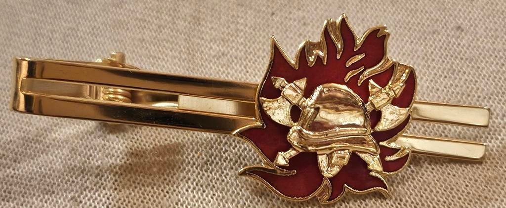 Pince à cravate Fire Brigade dorée NEUVE
C'est un millésime, Collections, Enlèvement ou Envoi, Comme neuf