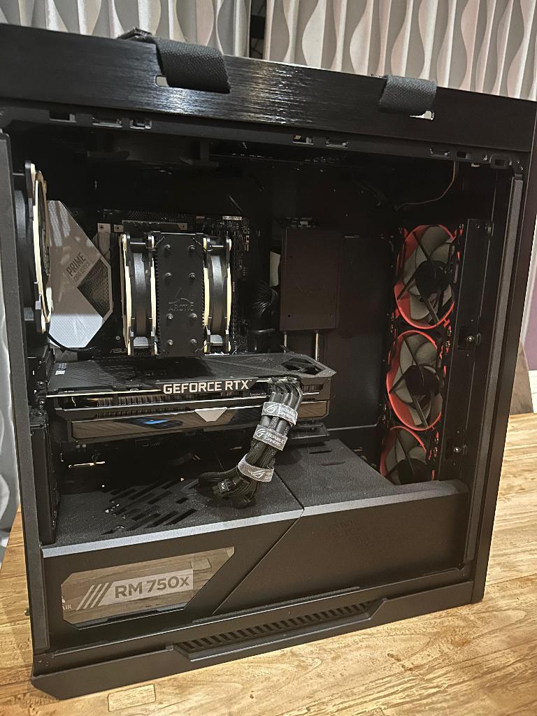 Gaming pc Asus Rog Strix, Computers en Software, Ophalen, 5 TB, 32 GB, Zo goed als nieuw