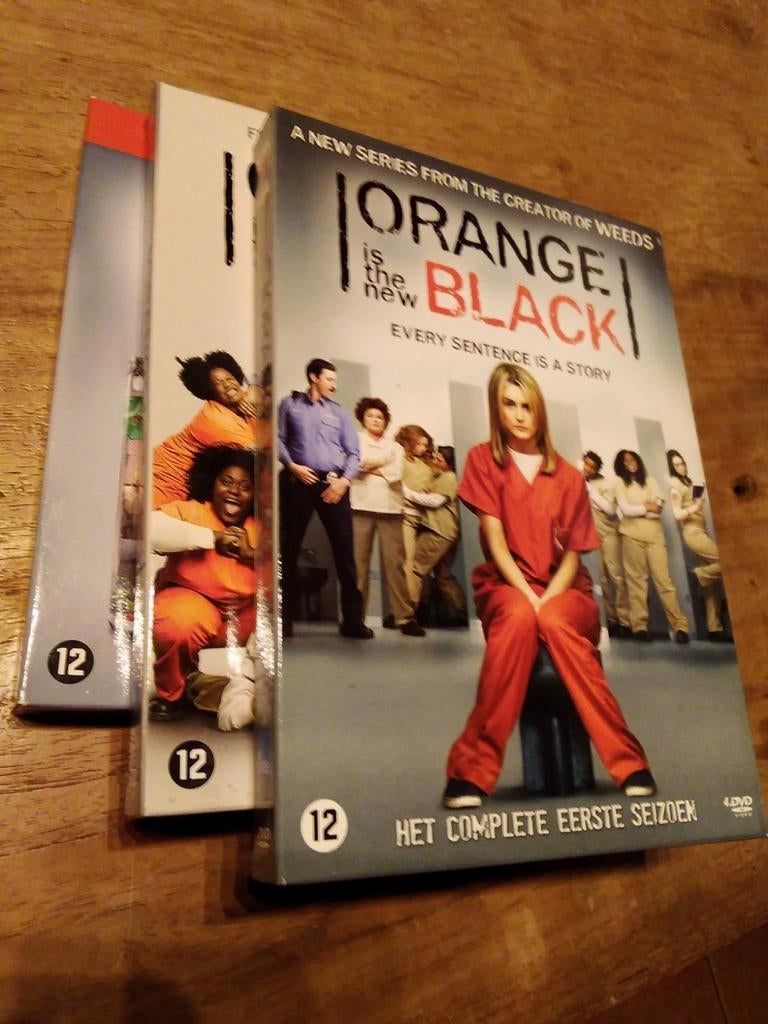 Orange is the new black - 3 seizoenen (11 DVD's), Cd's en Dvd's, Dvd's | Tv en Series, Ophalen, Zo goed als nieuw