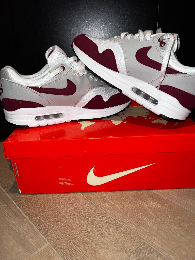 Nike air max 1 ‘87 stranger things, Wit, Nike, Nieuw, Ophalen of Verzenden