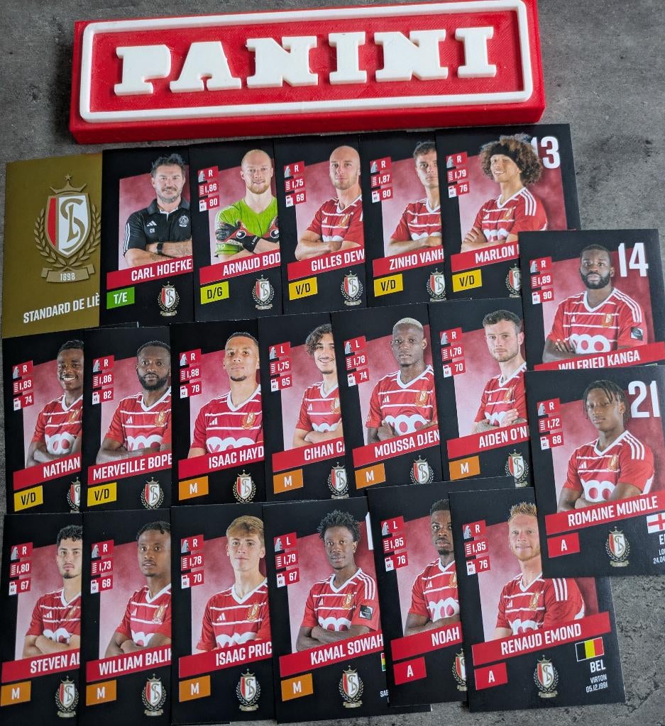 Panini FOOTBALL 2022/23 22 AUTOCOLLANTS STANDARD CL FOOT, Enlèvement ou Envoi, Neuf