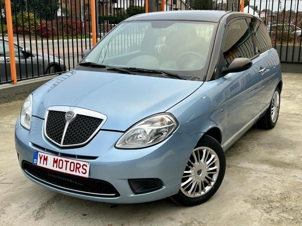 Lancia Syspilon ** 150.000 km ** 2.790€, Auto's, Lancia, Bedrijf, Te koop, Ypsilon, ABS, Airbags, Airconditioning, Bluetooth, Boordcomputer