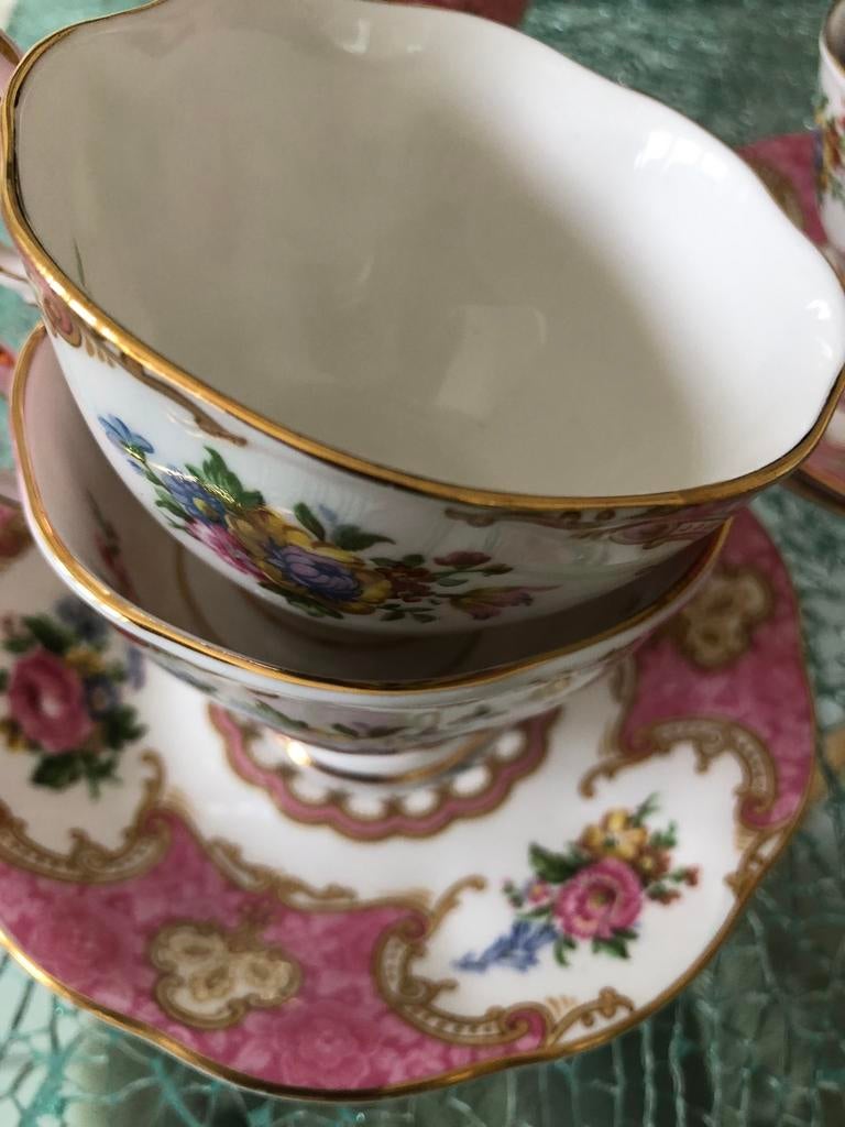 Royal albert, Enlèvement, Comme neuf