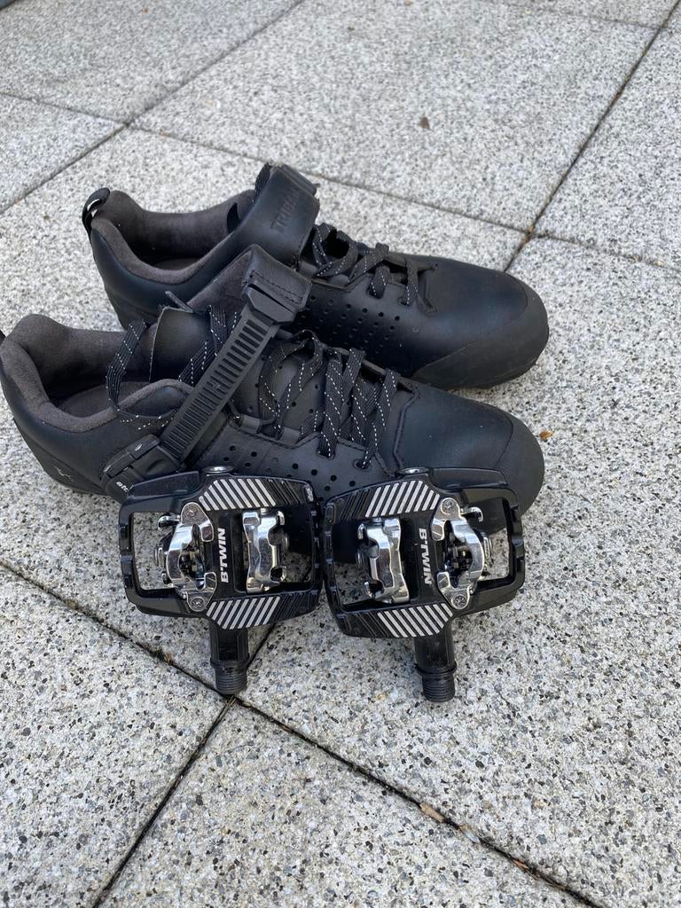 Fietsschoenen 41 maat, Fietsen en Brommers, Fietsaccessoires | Fietskleding, Ophalen, Zo goed als nieuw