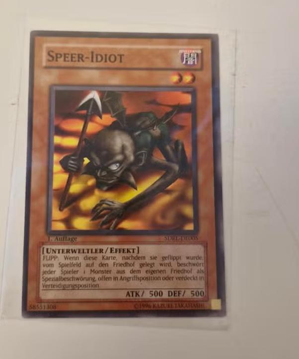 Yu-Gi-Oh! Speer-Idiot Kaart - SDEL-DE005, Ophalen of Verzenden, Zo goed als nieuw