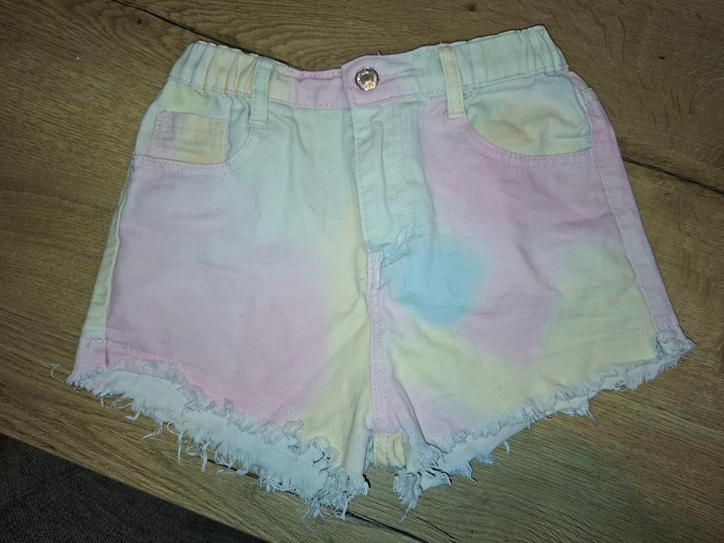 Kleurrijke short, Kinderen en Baby's, Kinderkleding | Maat 146, Ophalen