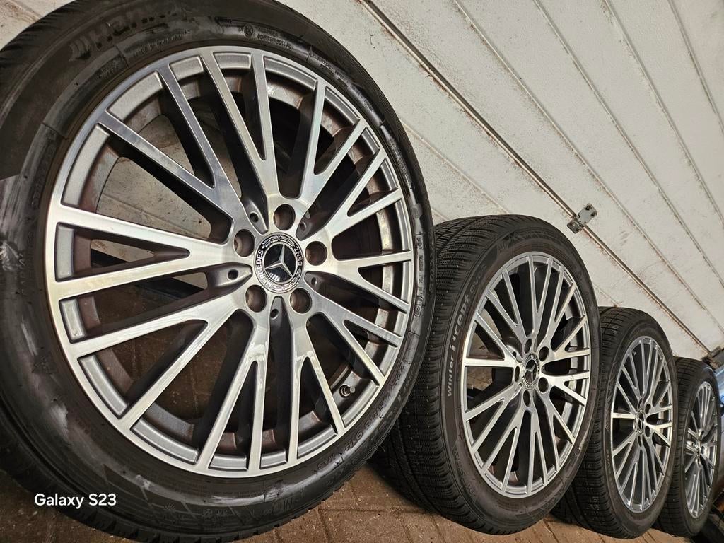 18 inch Mercedes CLA C Klasse A klasse velgen banden, Auto diversen, Autosport-onderdelen, Ophalen of Verzenden