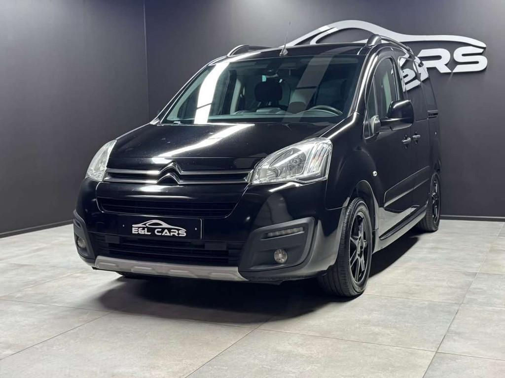 Citroën Berlingo Réservé (bj 2016), Gebruikt, Euro 6, 4 cilinders, Zwart