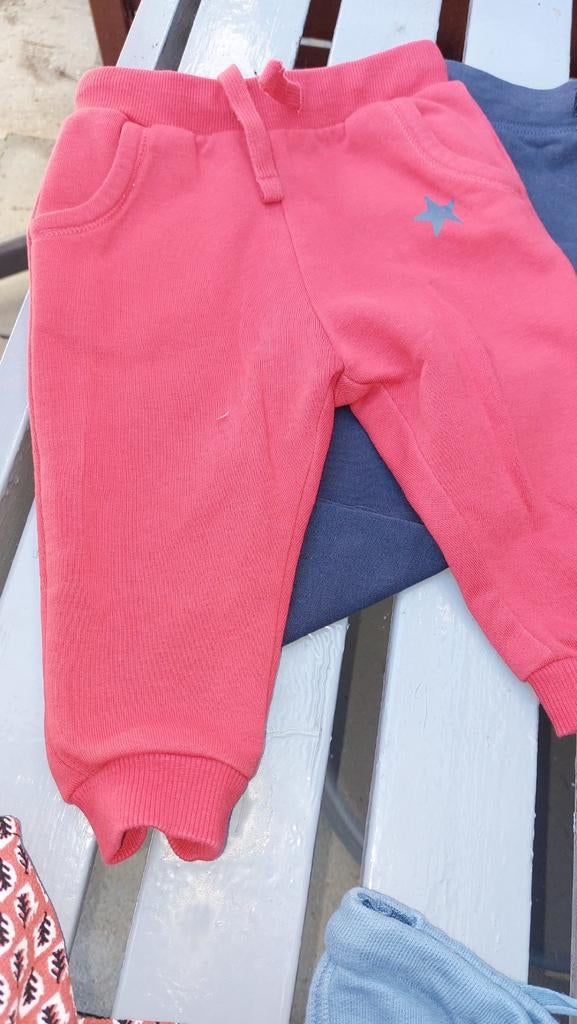 6 pantalons de survêtement tailles 74 et 80, Enlèvement ou Envoi