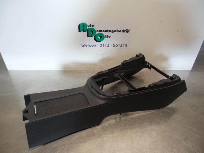 Console centrale d'un Volkswagen Golf (Golf 09-), Autos : Pièces & Accessoires, -, 3 mois de garantie, Utilisé, -