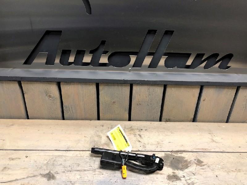 CEINTURE TENSIONNEUR AVANT DROIT Ford Fiesta 5 (JD / JH), Utilisé, Ford