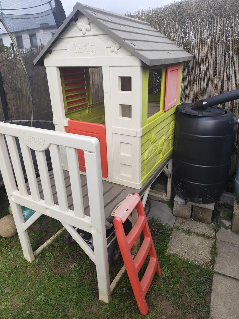 Kindercabine (zonder glijbaan)
kan worden geleverd, Ophalen