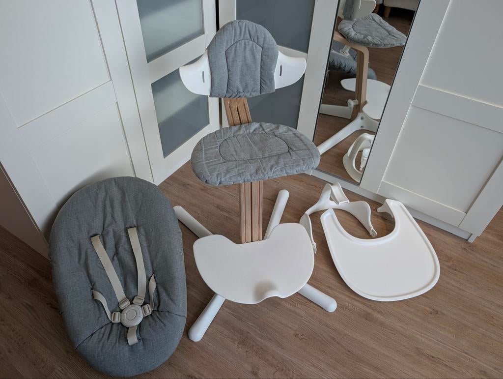 Stokke Nomi Kinderstoel, complete set, als nieuw!, Kinderen en Baby's, Kinderstoelen, Ophalen of Verzenden, Zo goed als nieuw