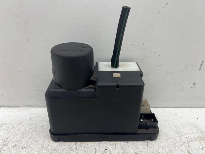 Motor Centrale Deurvergrendeling van een Audi 100, Gebruikt, -, -, -