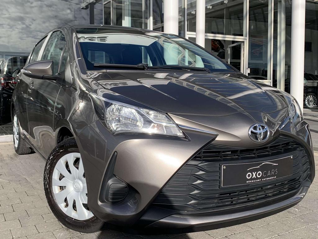 Toyota Yaris 1.0i VVT-I YOUNG / GPS / Airco / Cruise /GARANT, Autos, Argent ou Gris, Achat, 998 cm³, Euro 6