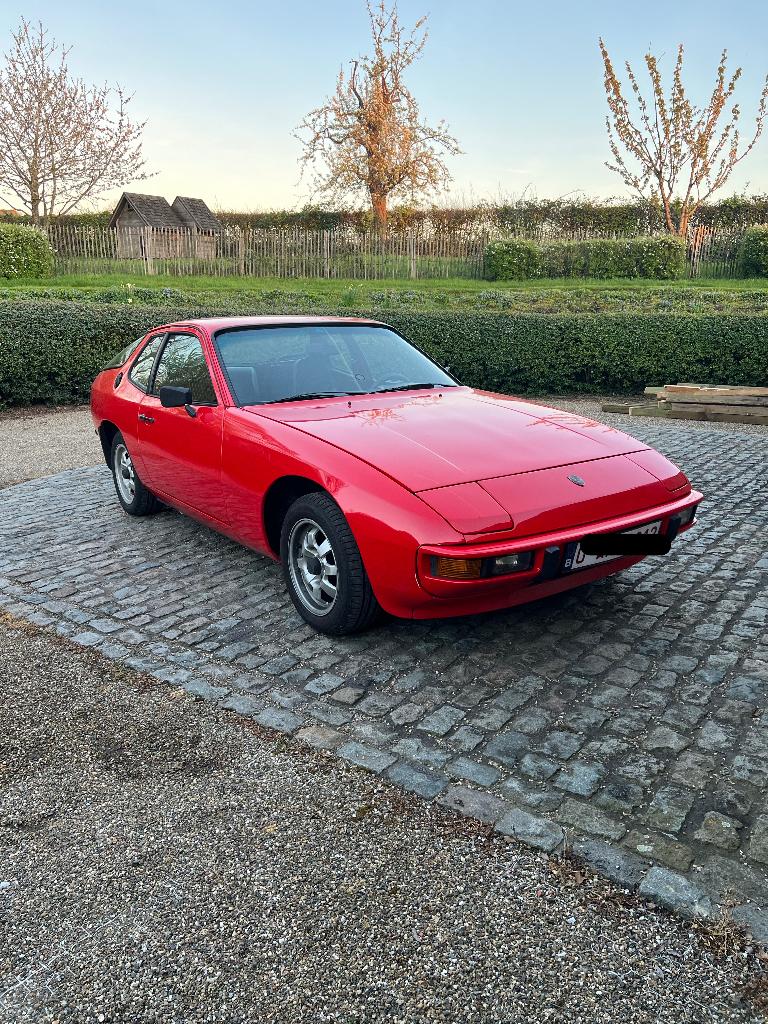 Porsche 924 2.0, Autos, Porsche, Rouge, Achat, Boîte manuelle, Noir