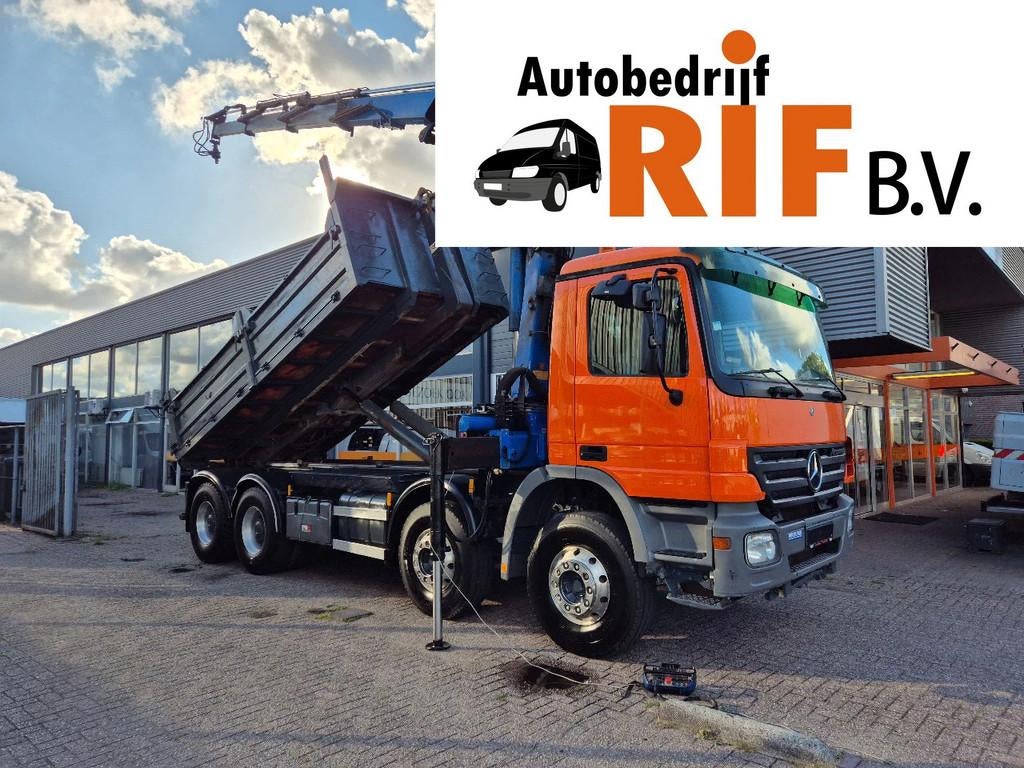 Mercedes-Benz Actros 3241 8X4 Containersysteem/ 20T HMF cran, Auto's, Achterwielaandrijving, Overige kleuren, 408 pk, Mercedes-Benz