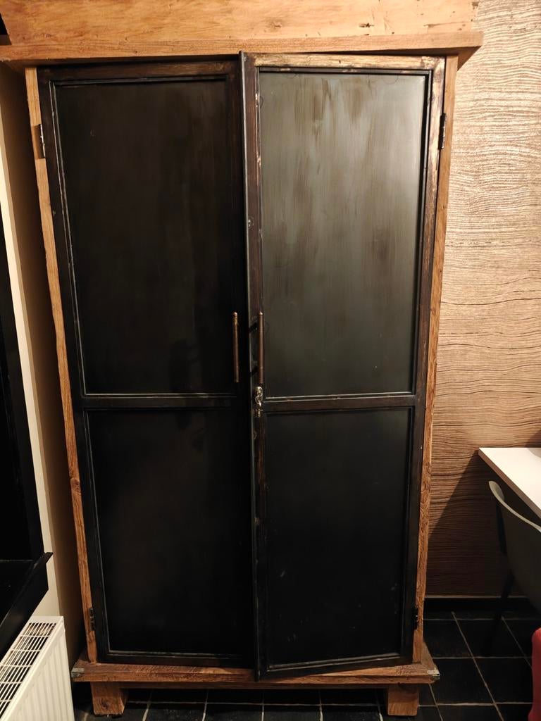 Opbergkasten met industriële look, Huis en Inrichting, Kasten | Kleerkasten, Ophalen