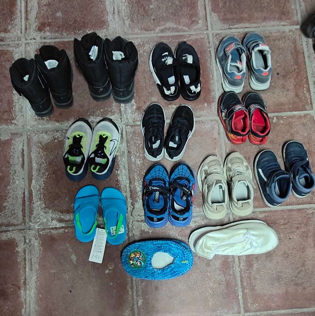 Lot de chaussures neuves ou en bon état à 15€, Enlèvement