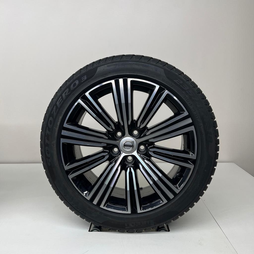 Volvo V60 / S60 - 18 inch - winterbanden, Auto-onderdelen, Banden en Velgen, Banden en Velgen, Winterbanden, 18 inch, 235 mm, Personenwagen