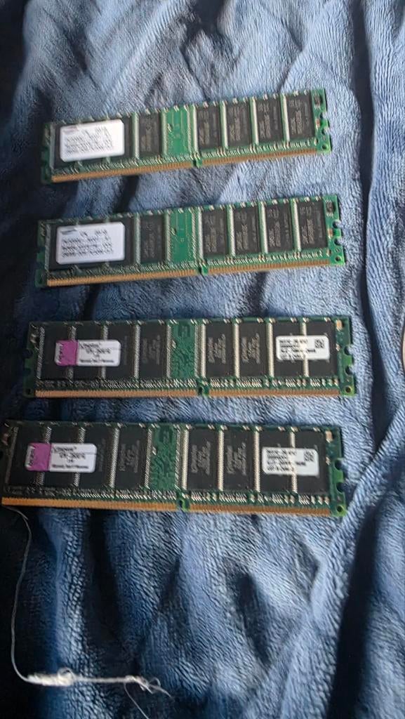 Mémoires RAM PC fixe 4 Go DDR3 (dont aussi RAM Serveur) HP &, Informatique & Logiciels, DDR3, Serveur, Enlèvement, Utilisé