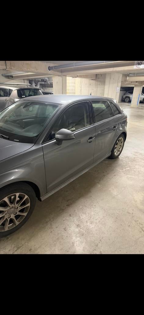 Audi A3 1.6 sportback, Autos, Cuir, Argent ou Gris, Achat, Boîte manuelle
