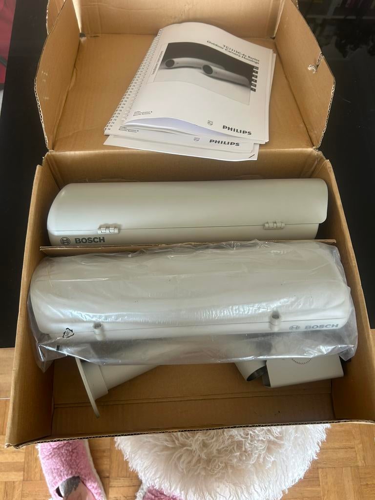 Outdoor Camera housing Philips, Ophalen of Verzenden, Zo goed als nieuw