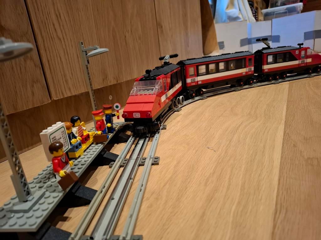 Lego trein 12V 7735 en 7745, Ophalen